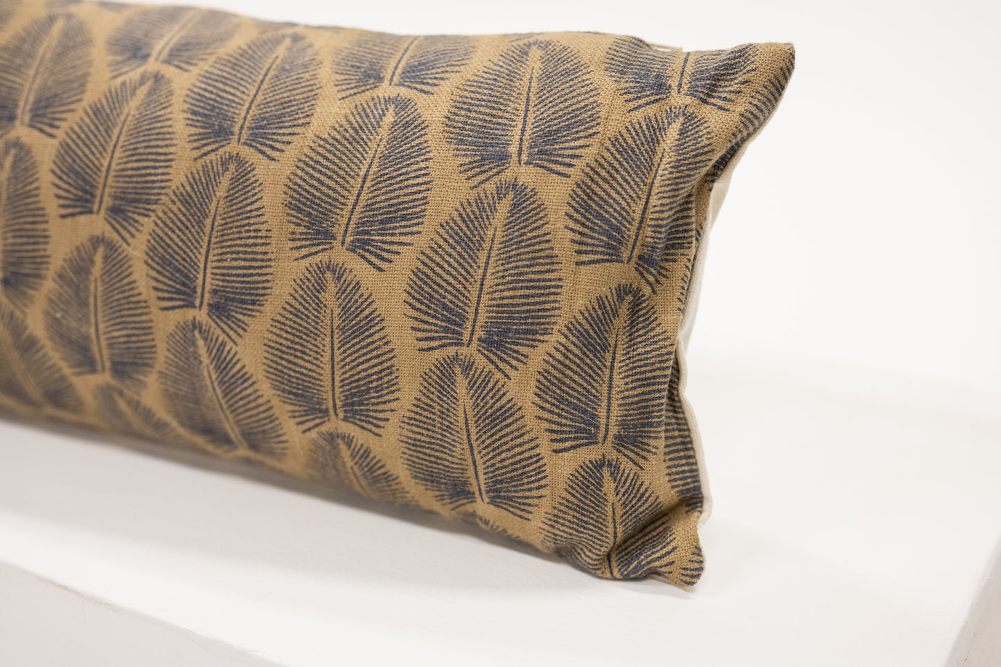 Brown Plume Thin Lumbar