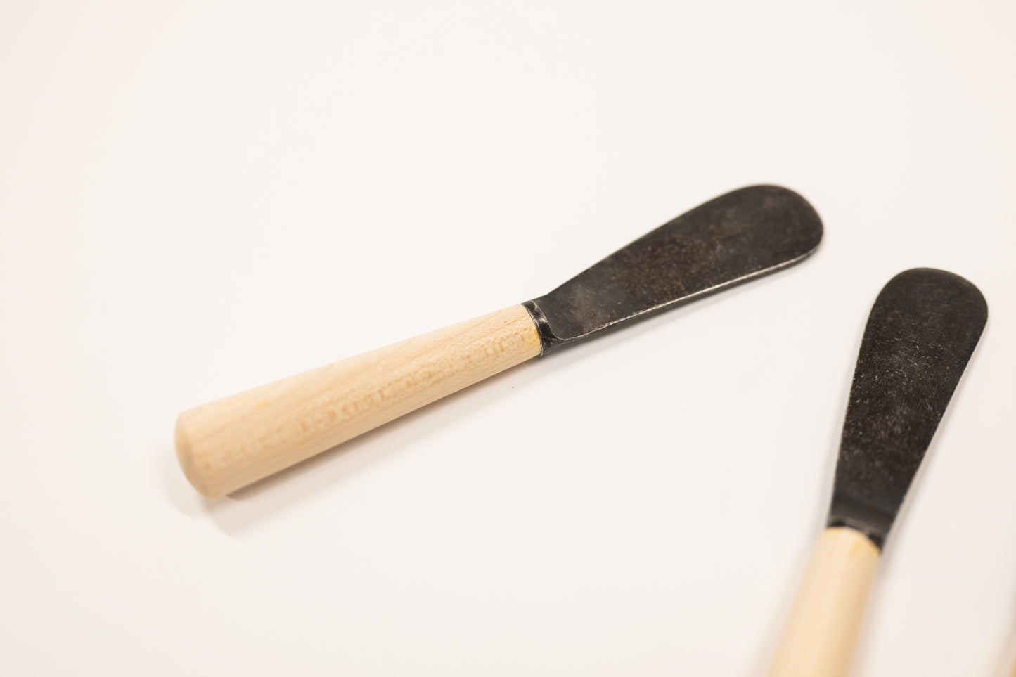 maple wood black steel spreader set