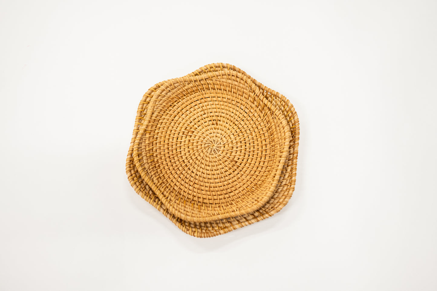 scalloped edge woven rattan tray for decorating