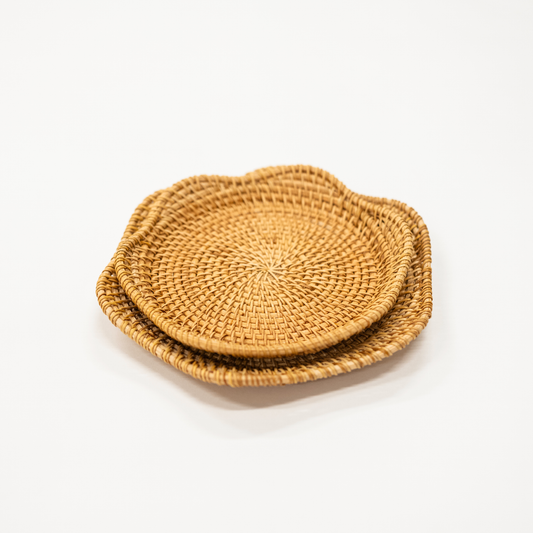 scalloped edge woven rattan tray for decorating