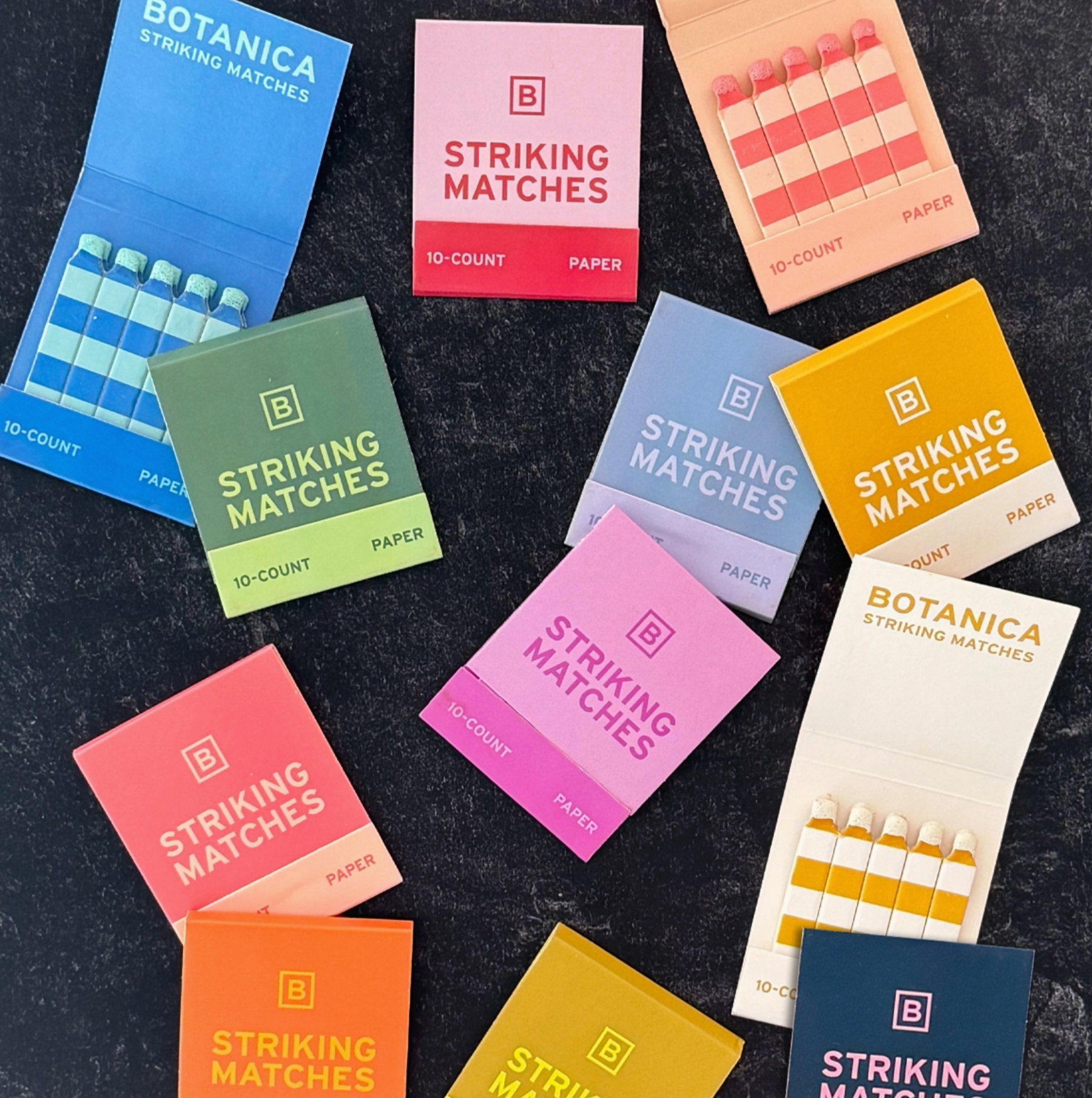 Pack of 10 paper matches in bold stripes