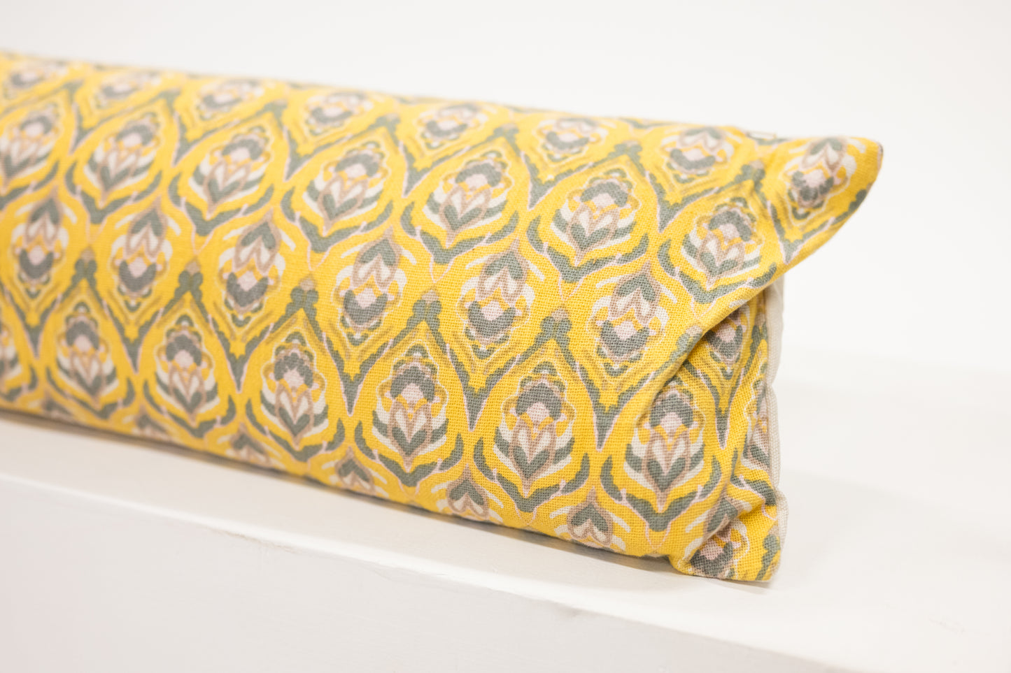 Yellow Iris Thin Lumbar