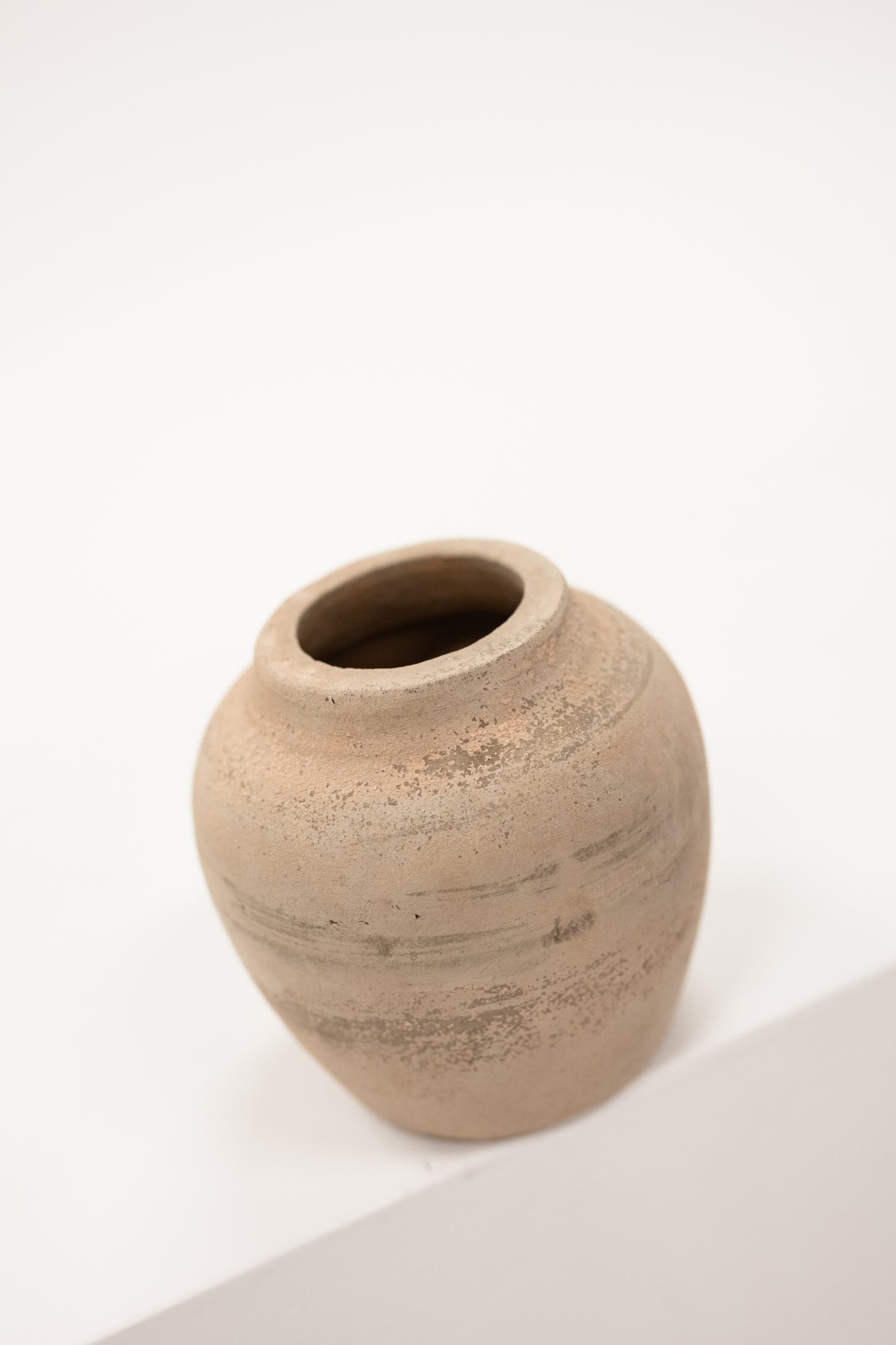 Light Wash Round Vase