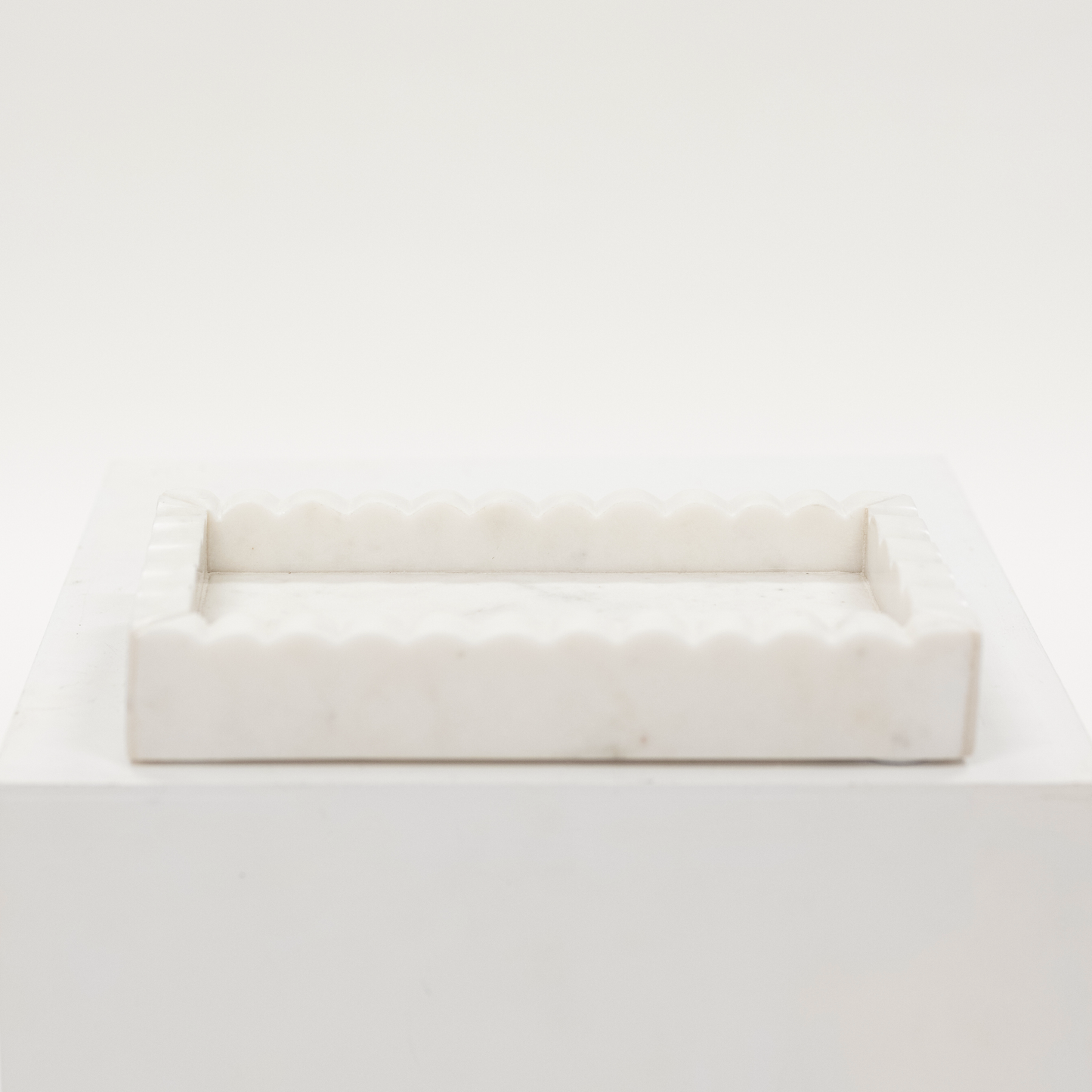 Scalloped edge white Marble Tray