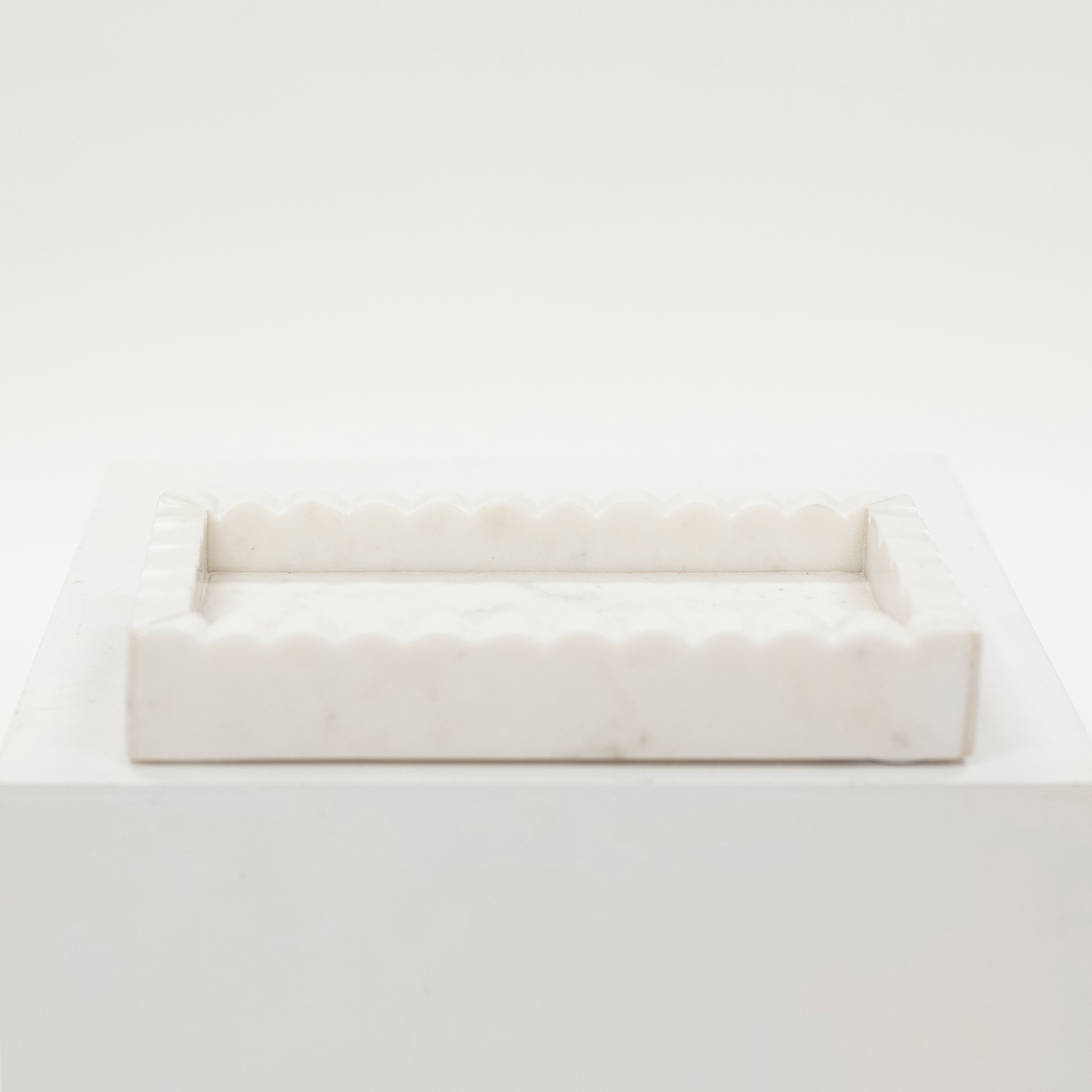 Scalloped edge white Marble Tray