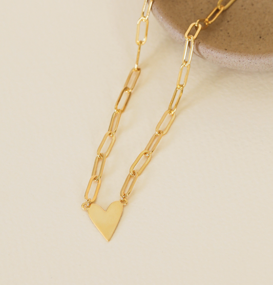 Heart Pendant Link Necklace: 18k Gold Plated