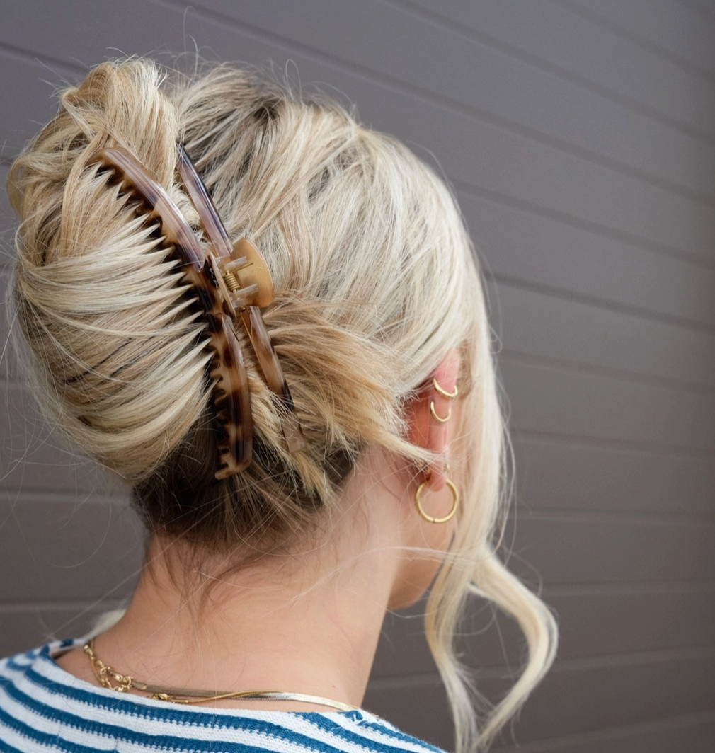 Hold Everything Hair Claw: Two Sizes