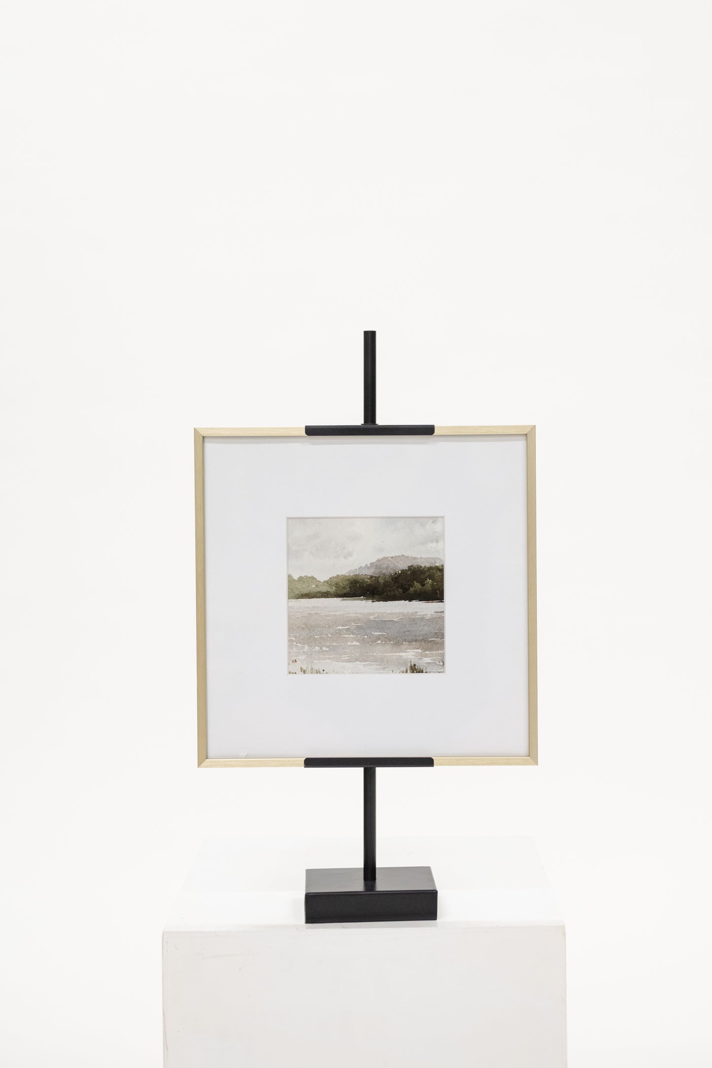 Adjustable Photo Easel