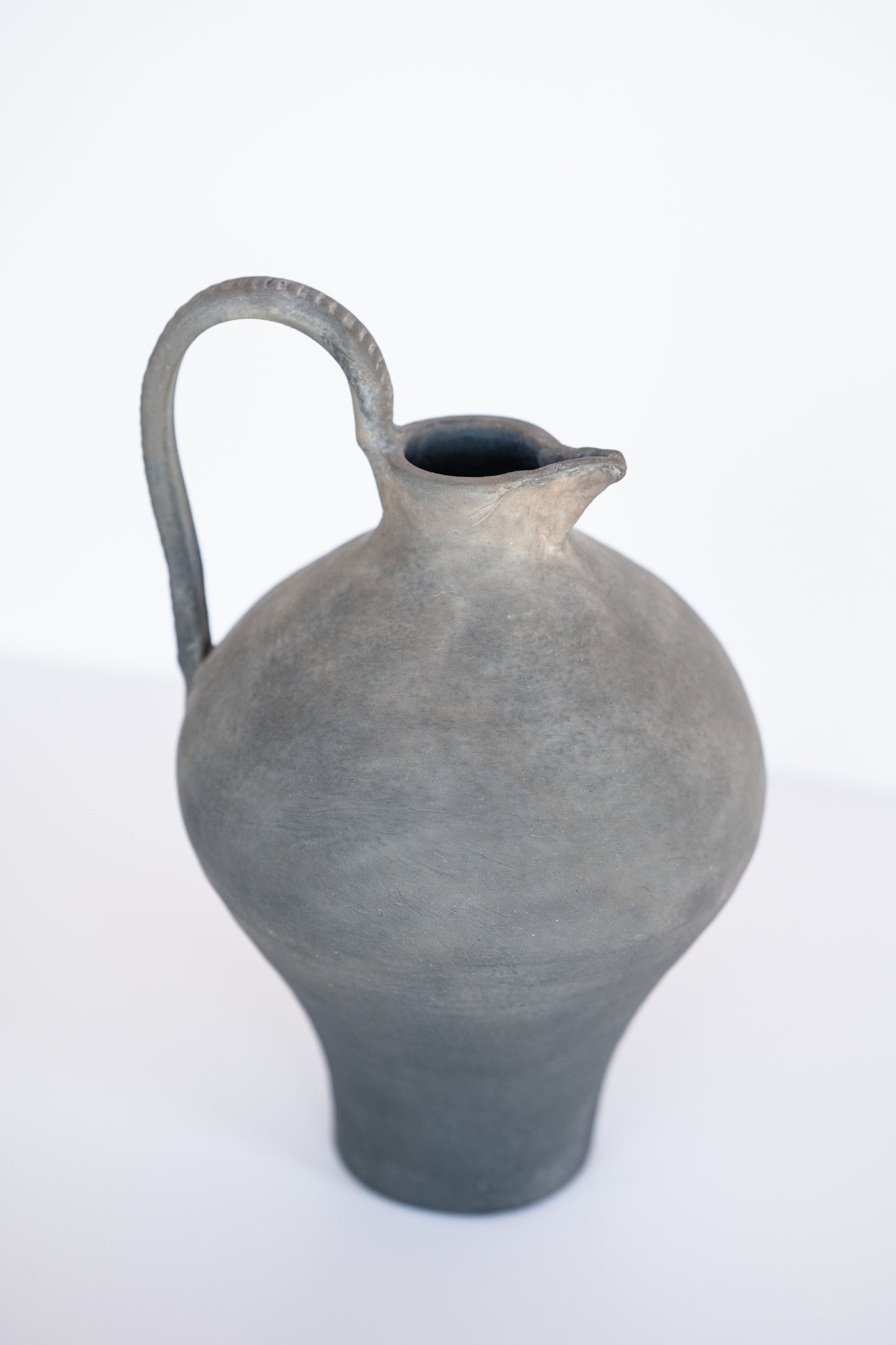 Ravine Jug - Worn Black Jug