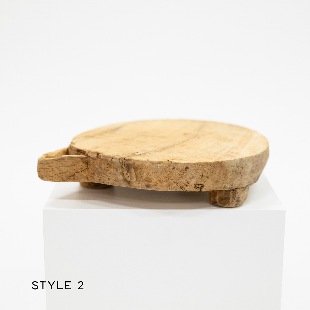 Wooden cutting board on a white background with 'STYLE 2' text.