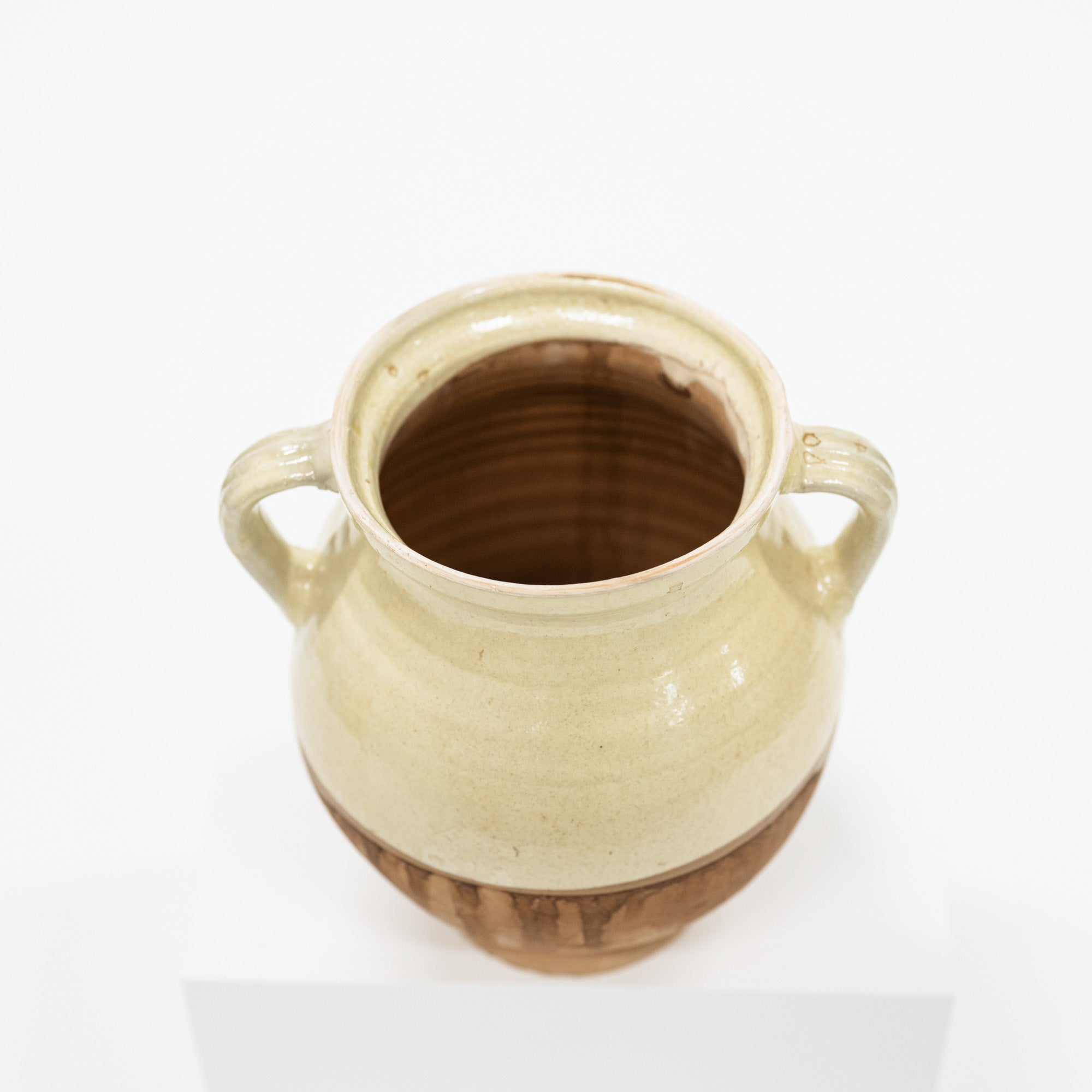 the inside of a cottage style vase