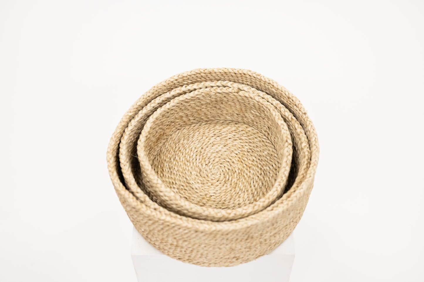 Round Jute Tabletop Basket