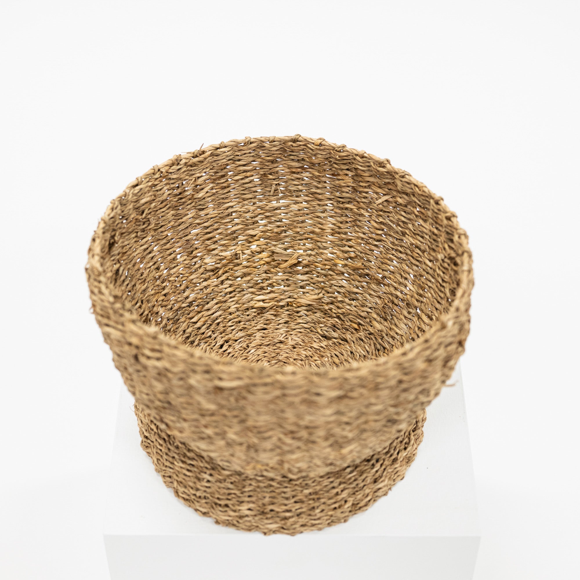 seagrass bowl detail shot